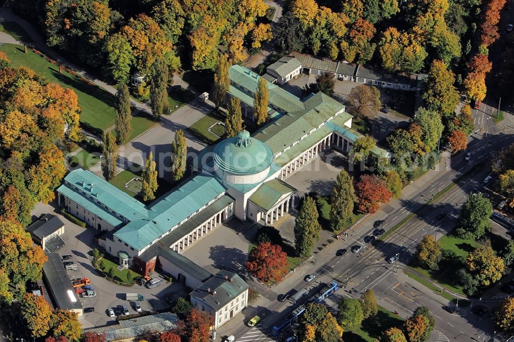 Aerial image München - Ostfriedhof cemetery at St. Martin's Square in Munich Giesing in the state Bavaria