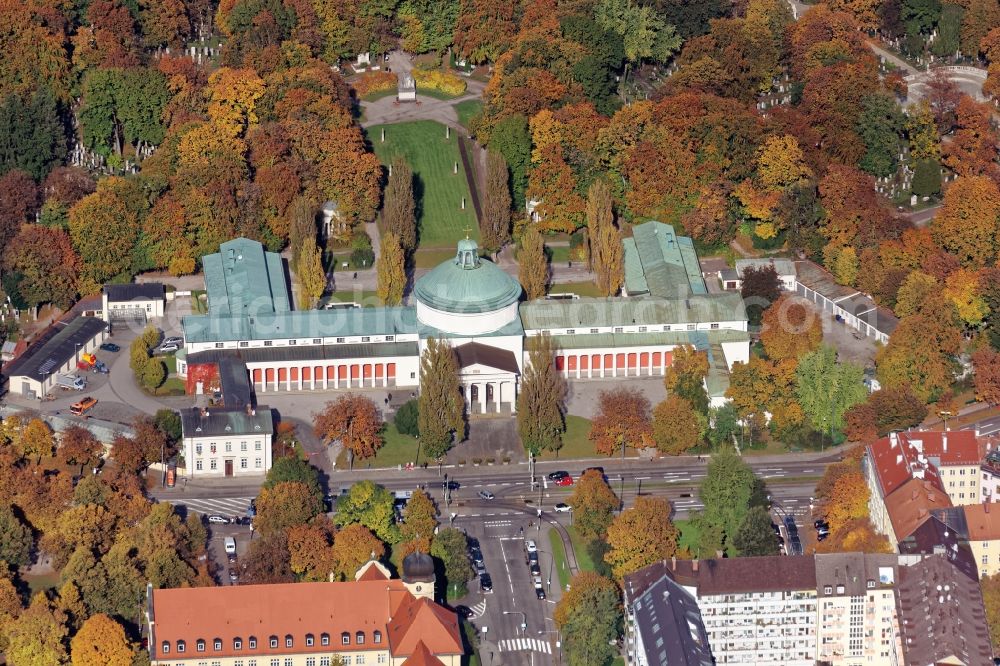 Aerial image München - Ostfriedhof at the St.-Martins-Platz in Munich Giesing in the state of Bavaria