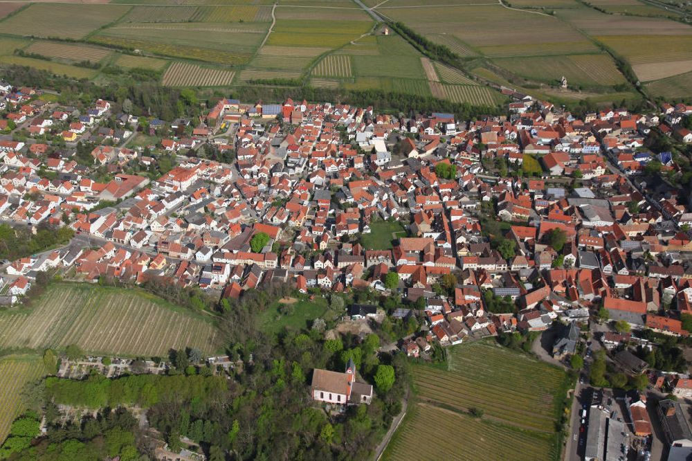 OSTHOFEN from the bird's eye view: Osthofen in Rhineland-Palatinate Alzey-Worms