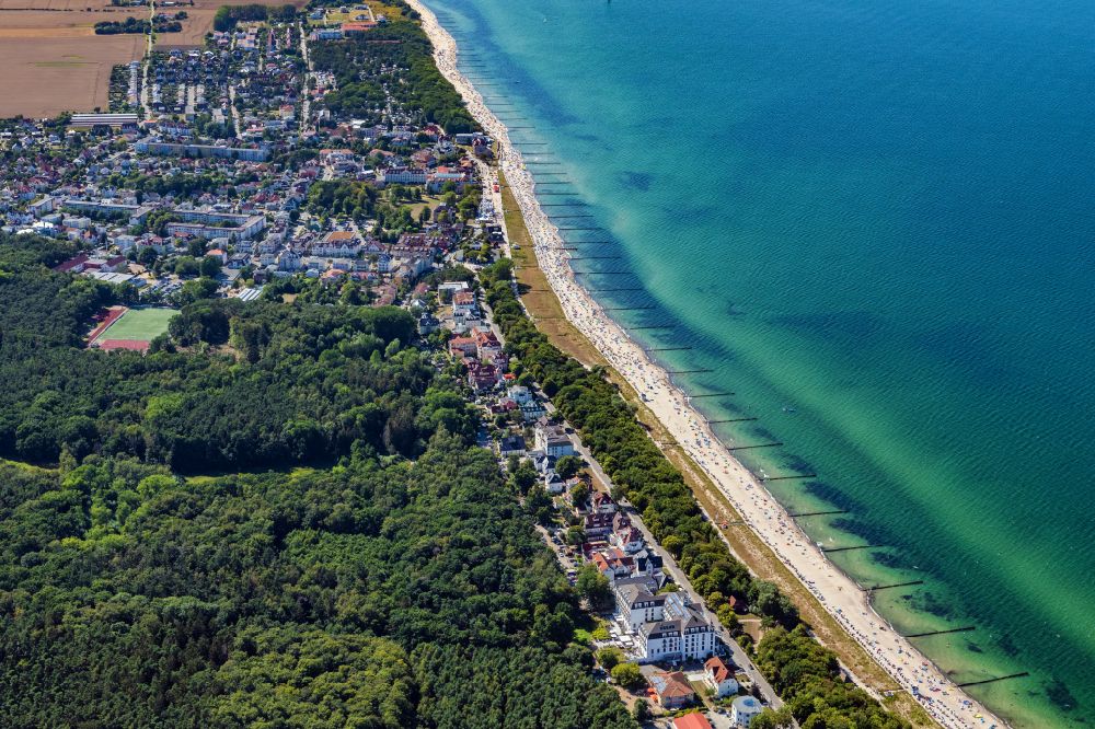 Aerial photograph Ostseebad Kühlungsborn - Town view on the sea coast of the Baltic Sea in Kuehlungsborn in the state Mecklenburg - Western Pomerania, Germany