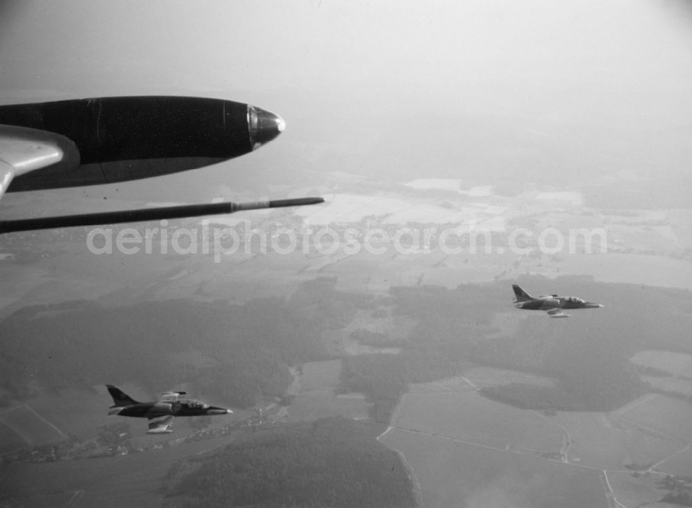 Peenemünde from the bird's eye view: Pair of two military jet aircraft Aero L-39 Albatros the LSK / LV Air Force, fighter pilot squadron Heinrich Rau JG9 the NVA / National People's Army on the island of Usedom at Peenemuende in Mecklenburg-Western Pomerania