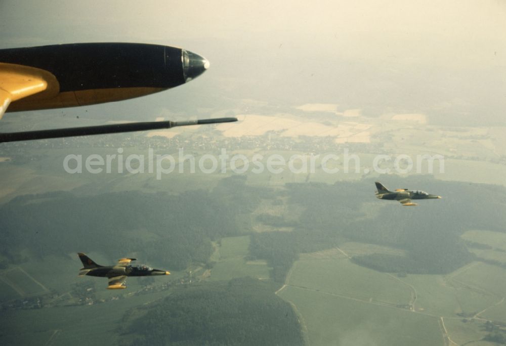 Aerial photograph Peenemünde - Pair of two military jet aircraft Aero L-39 Albatros the LSK / LV Air Force, fighter pilot squadron Heinrich Rau JG9 the NVA / National People's Army on the island of Usedom at Peenemuende in Mecklenburg-Western Pomerania