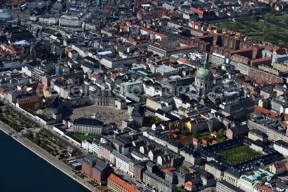 Kopenhagen from the bird's eye view: Palace Amalienborg on Slotsplads in Copenhagen in Region Hovedstaden, Denmark