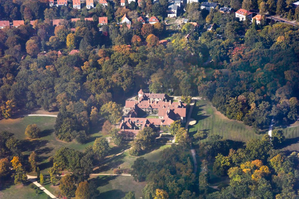 Aerial image Potsdam - Palace Cecilienhof on street Im Neuen Garten in Potsdam in the state Brandenburg, Germany