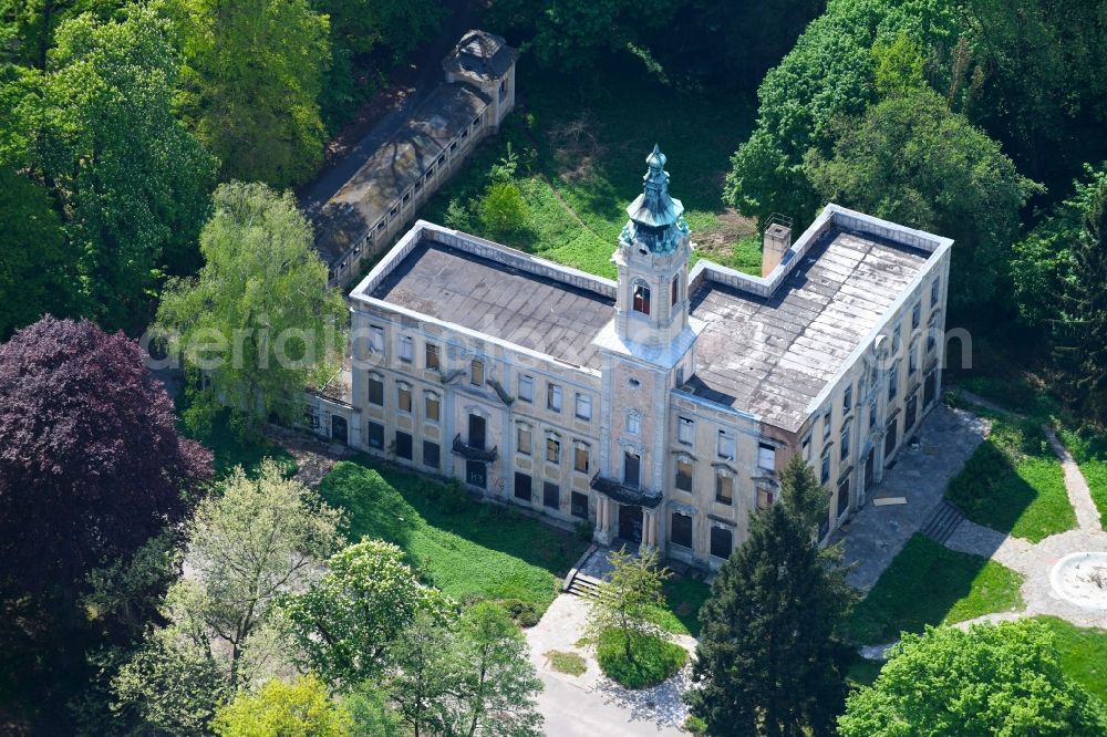 Aerial photograph Schönwalde - Palace Dammsmuehle in Schoenwalde in the state Brandenburg, Germany