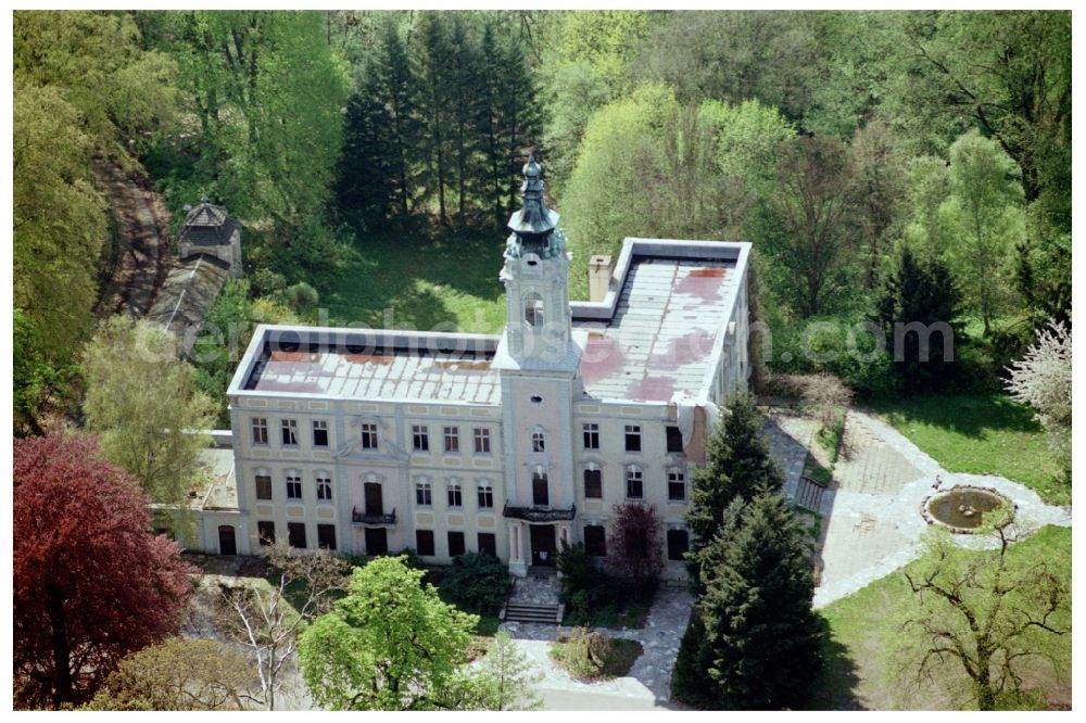 Schönwalde from the bird's eye view: Palace Dammsmuehle in Schoenwalde in the state Brandenburg, Germany