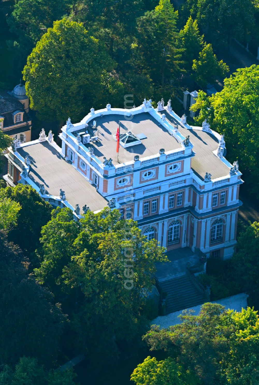 Aerial photograph Zeuthen - Palace of Dussmann Stiftung & Co. KG on street Havellandstrasse in Zeuthen in the state Brandenburg, Germany