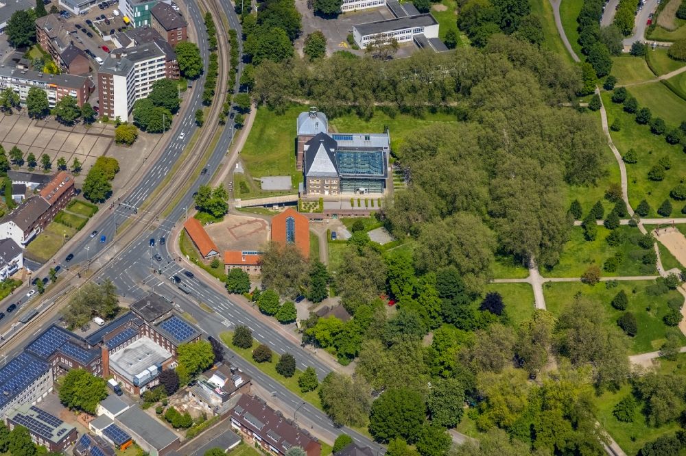 Gelsenkirchen from the bird's eye view: Palace Erlebnismuseum Schloss Horst on the Turfstrasse in the district Horst in Gelsenkirchen at Ruhrgebiet in the state North Rhine-Westphalia, Germany