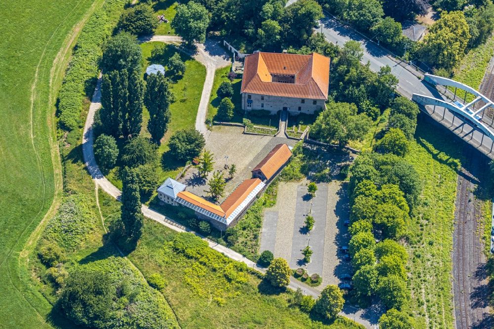 Aerial photograph Witten - Palace Haus Herbede on Von-Elverfeldt-Allee in the district Herbede in Witten in the state North Rhine-Westphalia, Germany
