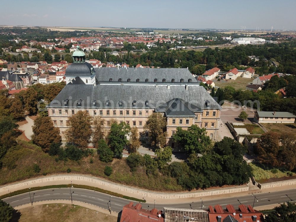 Weißenfels from the bird's eye view: Palace Museum Schloss Neu-Augustusburg in Weissenfels in the state Saxony-Anhalt, Germany