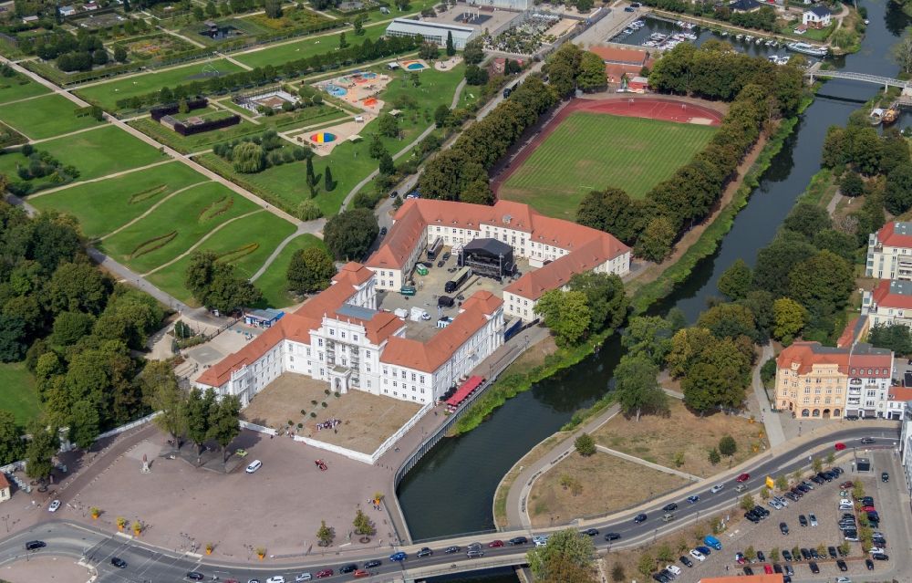 Aerial image Oranienburg - Palace am Schlossplatz in Oranienburg in the state Brandenburg
