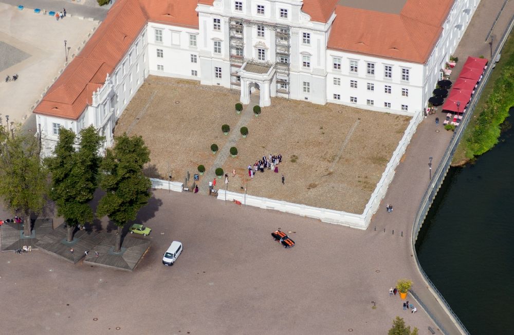 Aerial photograph Oranienburg - Palace am Schlossplatz in Oranienburg in the state Brandenburg