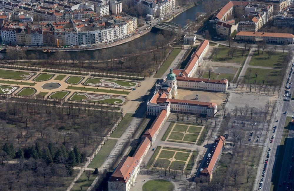 Aerial photograph Berlin - Palace in the district Charlottenburg in Berlin, Germany