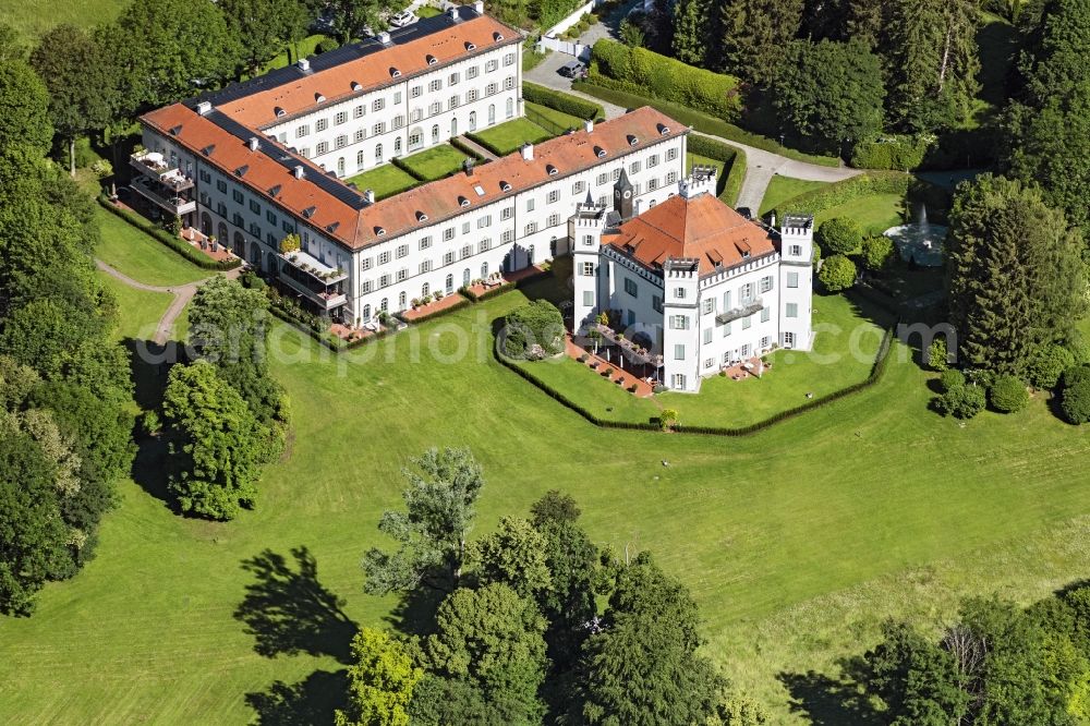Aerial photograph Pöcking - Palace in the district Possenhofen in Poecking in the state Bavaria, Germany