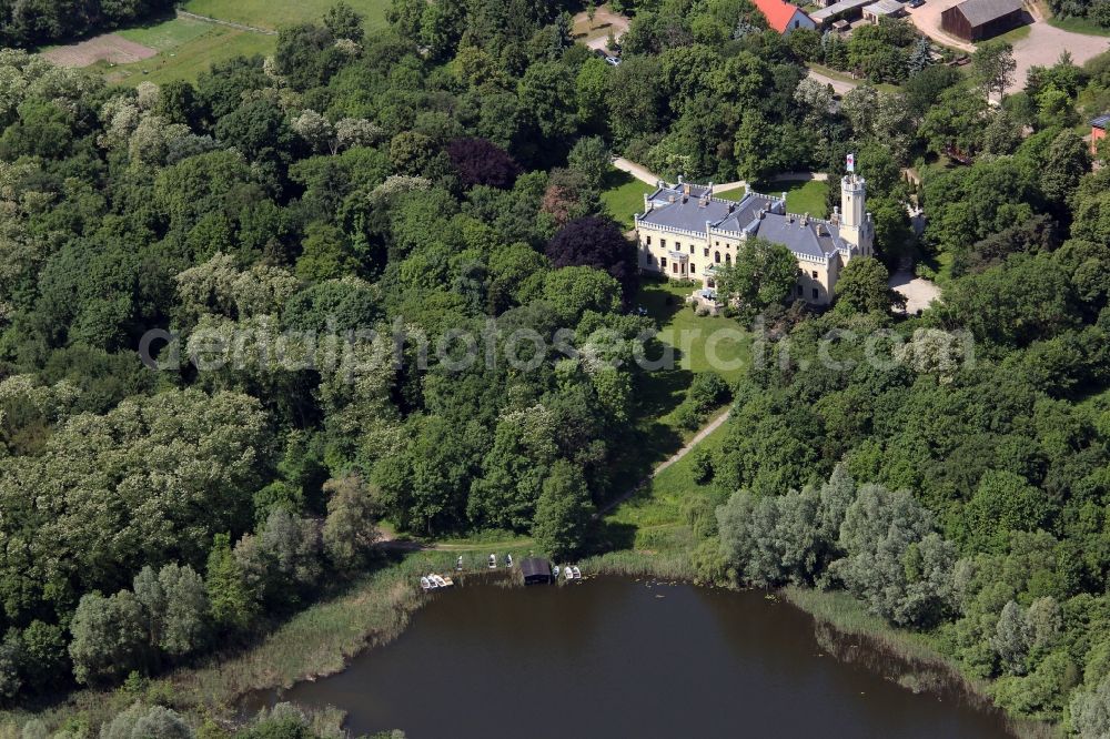 Aerial photograph Reichenow-Möglin - Palace in Reichenow-Moeglin in the state Brandenburg