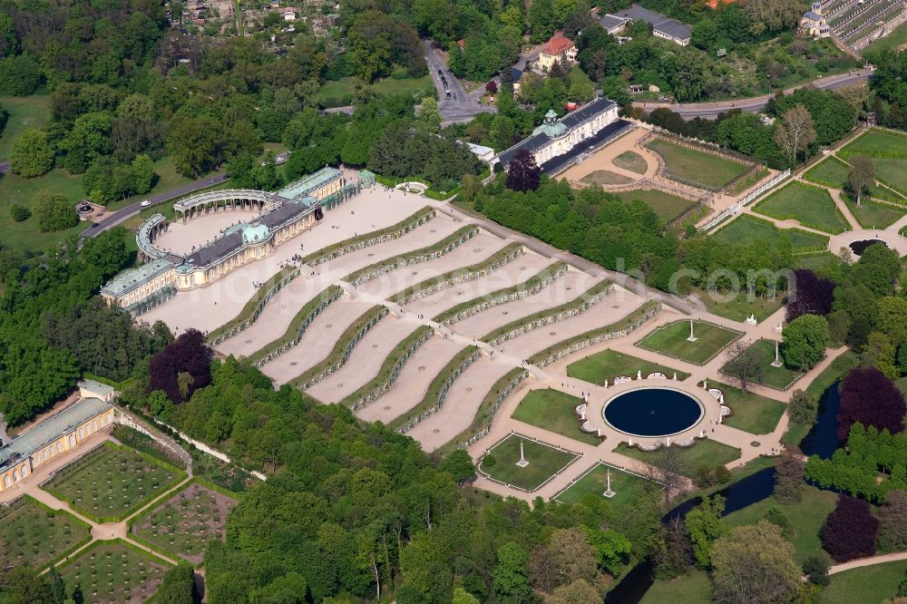 Potsdam from the bird's eye view: Palace Sanssouci in Potsdam in the state Brandenburg, Germany