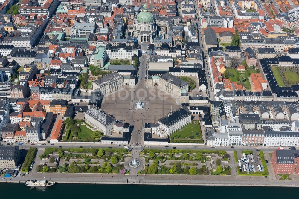 Aerial image Kopenhagen - Palace Schloss Amalienborg on Slotsplads in Copenhagen in Denmark