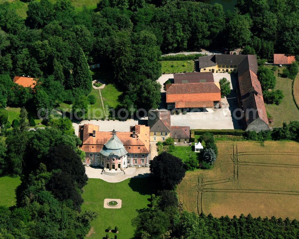 Züttlingen from the bird's eye view: Palace Schloss Assumstadt in Zuettlingen in the state Baden-Wuerttemberg, Germany