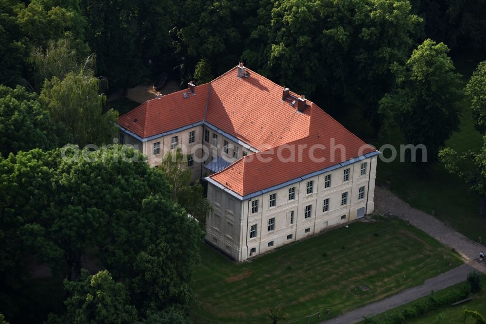 Oberkrämer from the bird's eye view: Palace Schwante in Oberkraemer in the state Brandenburg