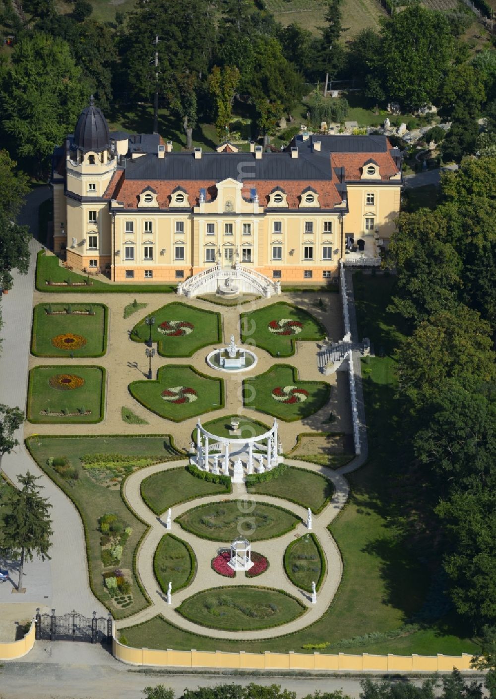 Aerial image Sorokpolany - Palace in Sorokpolany in Vas, Hungary
