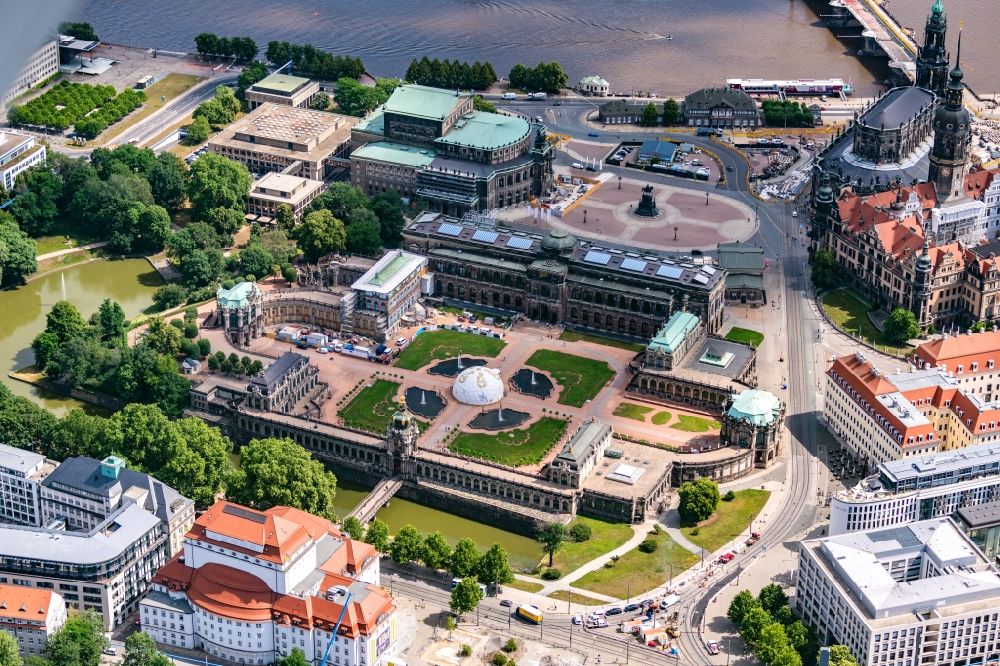 Aerial image Dresden - Palace Zwinger with Gemaeldegalerie Alte Meister and the Kronentor in the old town of Dresden in the state Saxony, Germany