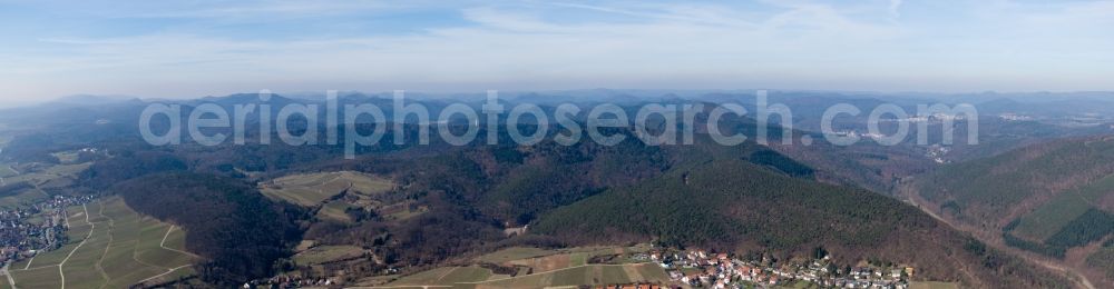 Gleiszellen-Gleishorbach from above - Panorama from the local area and environment in Gleiszellen-Gleishorbach in the state Rhineland-Palatinate