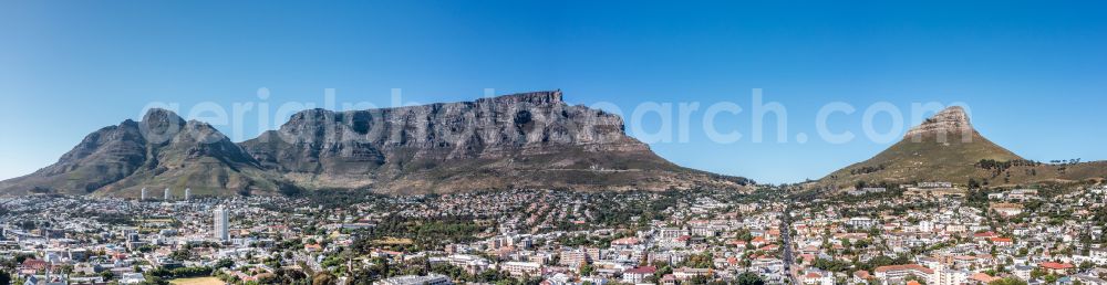 Aerial image Kapstadt - Circumferential, horizontally adjustable 360 degree perspective city view of the inner city area in the valley surrounded by mountains Table Mountain and Lion's Head in Cape Town in Western Cape, South Africa
