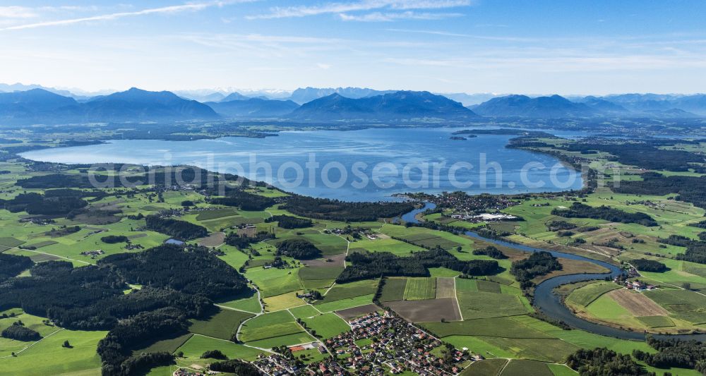 Aerial photograph Seeon-Seebruck - Riparian areas on the lake area of Chiemsee in Seeon-Seebruck in the state Bavaria, Germany
