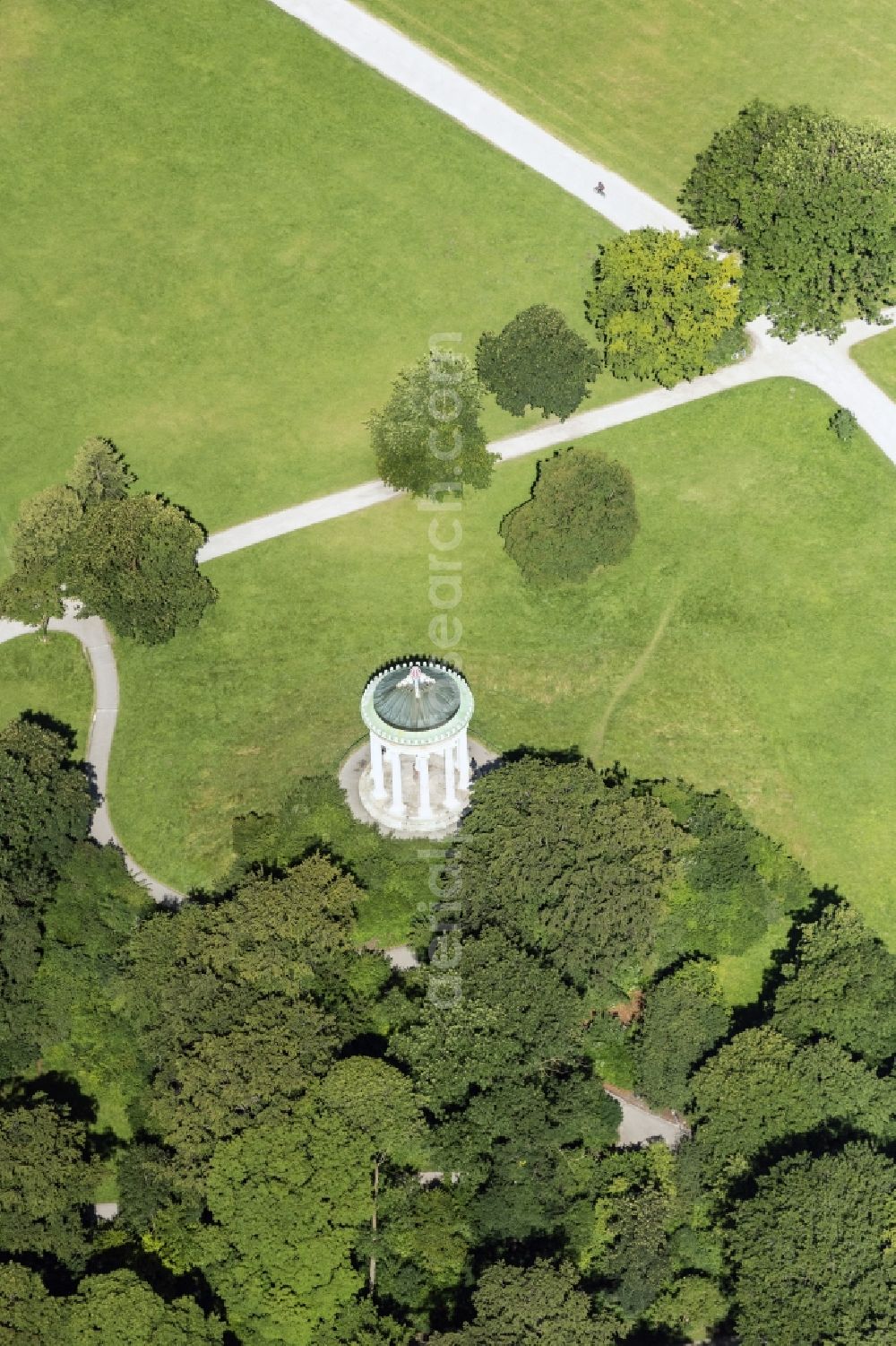 München from the bird's eye view: Park of Englischer Garten in Munich in the state Bavaria, Germany