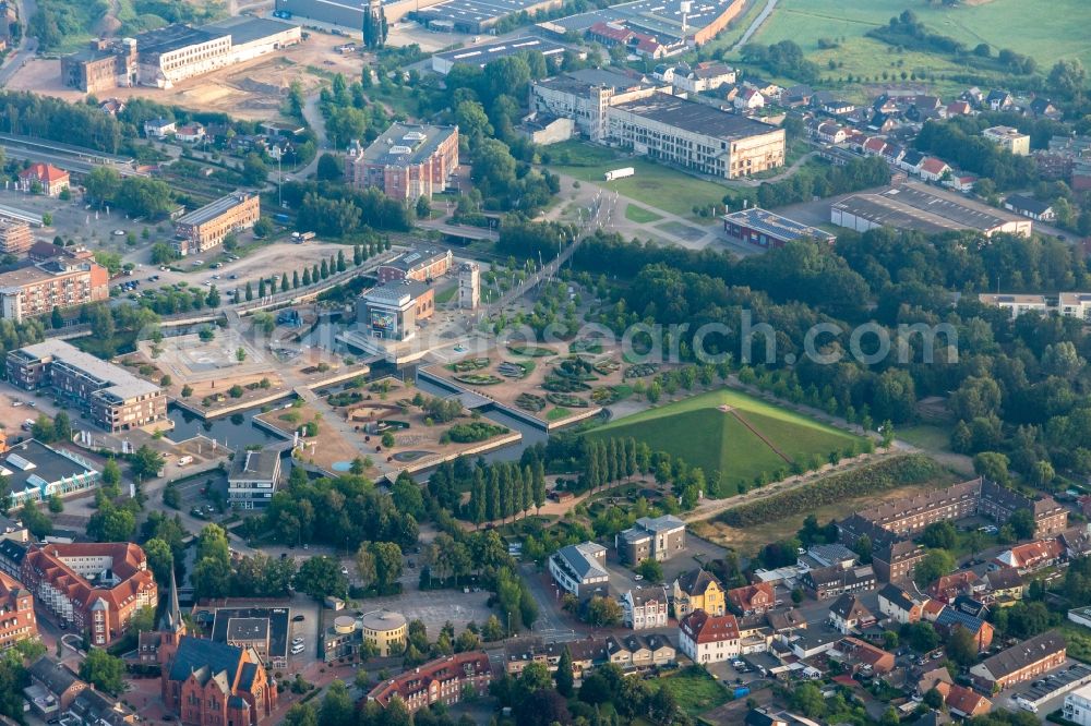 Aerial image Gronau (Westfalen) - Park of Gronau LAGA with garden-island between channels in front of the rock'n'popmuseum in Gronau (Westfalen) in the state North Rhine-Westphalia, Germany