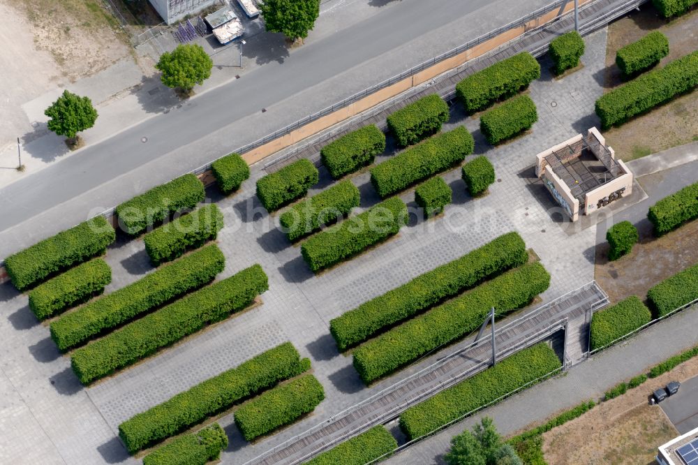Aerial photograph Hannover - Park with hedges at the Sydney Garden the exhibition center on the Street of Nations in the district Bemerode in Hanover in the state Lower Saxony, Germany