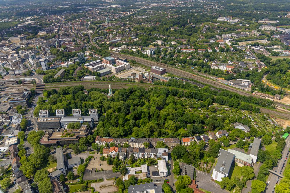 Aerial image Bochum - Park of Kortumpark Bochum on street Akademiestrasse in Bochum at Ruhrgebiet in the state North Rhine-Westphalia, Germany