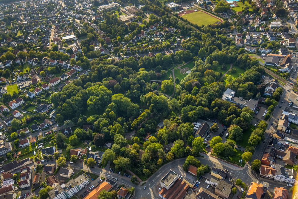 Werl from the bird's eye view: Park of Kurpark in Werl at Ruhrgebiet in the state North Rhine-Westphalia, Germany