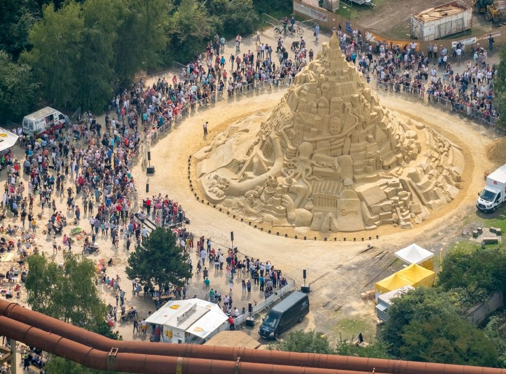 Aerial image Duisburg - Park of Landschaftspark Duisburg-Nord with world's largest sand castle in the district Meiderich-Beeck in Duisburg in the state North Rhine-Westphalia, Germany