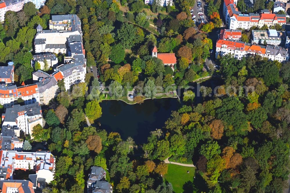 Berlin from above - Park of Lehnepark with the Klarensee on Parkstrasse in the district Tempelhof in Berlin, Germany