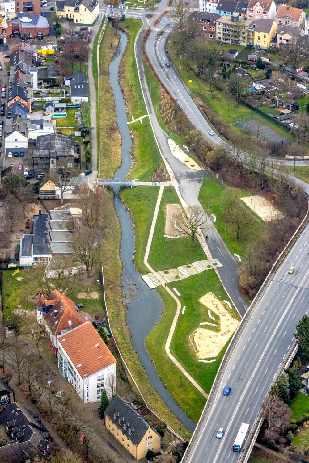 Kamen from the bird's eye view: park of Seseke-Park along the B233 in Kamen in the state North Rhine-Westphalia, Germany