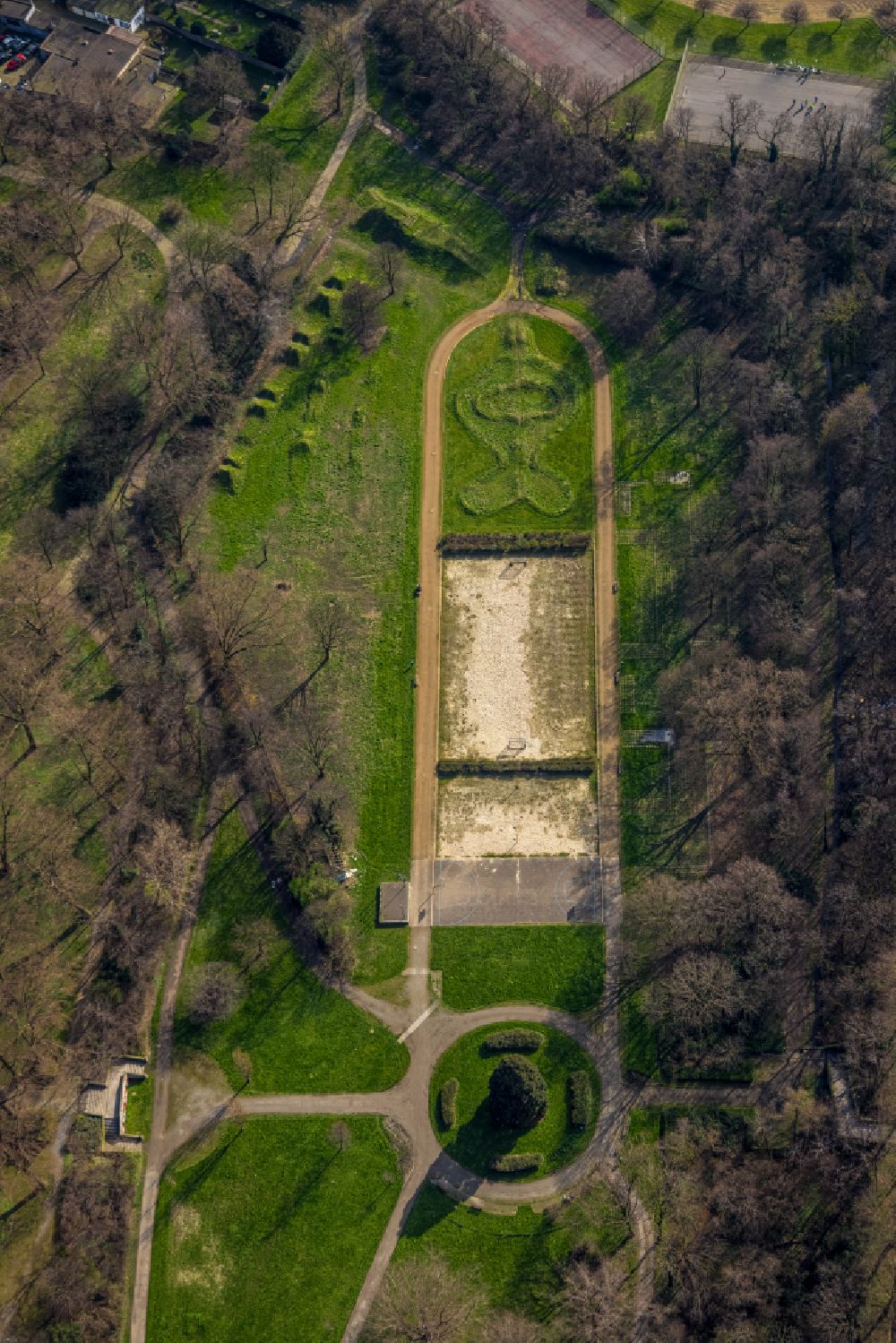 Aerial image Duisburg - Park of Volkspark Schwelgern in Duisburg in the state North Rhine-Westphalia, Germany