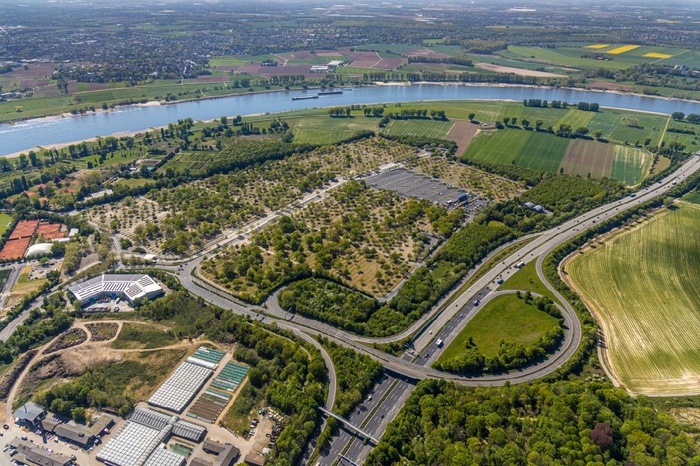 Aerial image Düsseldorf - Parking and storage space for automobiles of Messe Duesseldorf in Duesseldorf in the state North Rhine-Westphalia, Germany