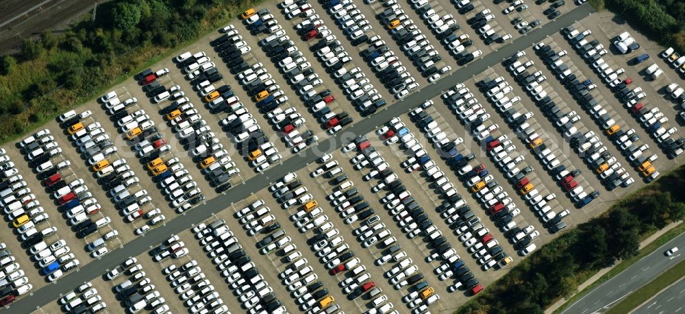 Aerial image Lehrte - Parking and storage space of the Volkswagen Automobile Region Hannover Betrieb Lehrte for automobiles in Lehrte in the state Lower Saxony