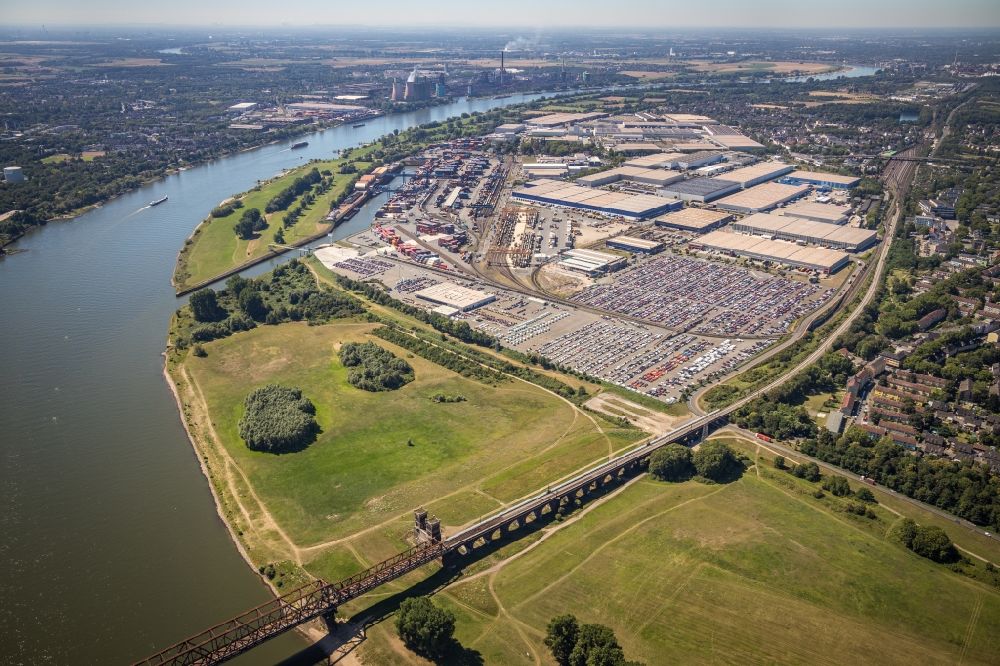 Aerial image Duisburg - Parking and storage space for automobiles of BLG AutoTerminal Deutschland GmbH & Co KG in the district Rheinhausen in Duisburg in the state North Rhine-Westphalia, Germany