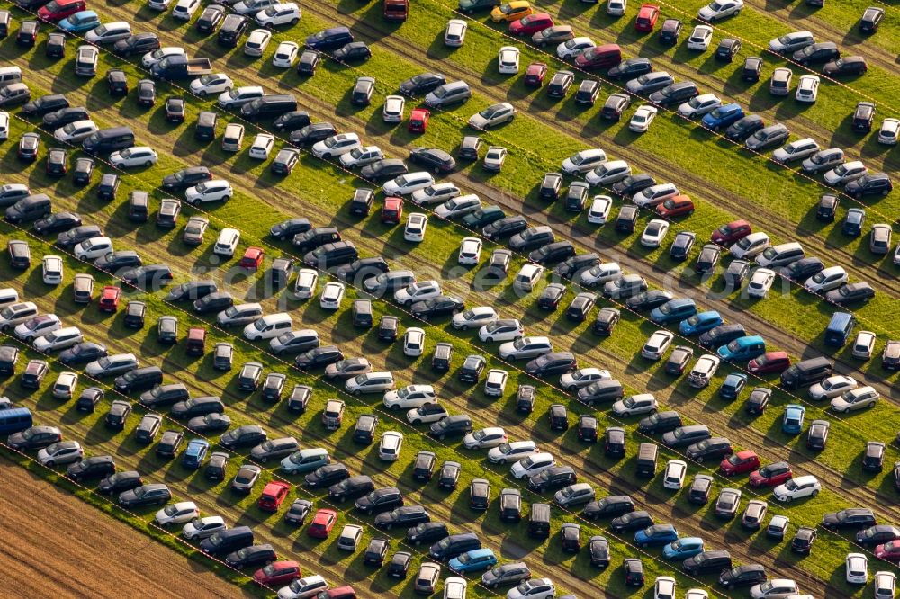 Warstein from above - Parking and storage space for automobiles to festival Warsteiner Internationale Montgolfiade in Warstein in the state North Rhine-Westphalia, Germany