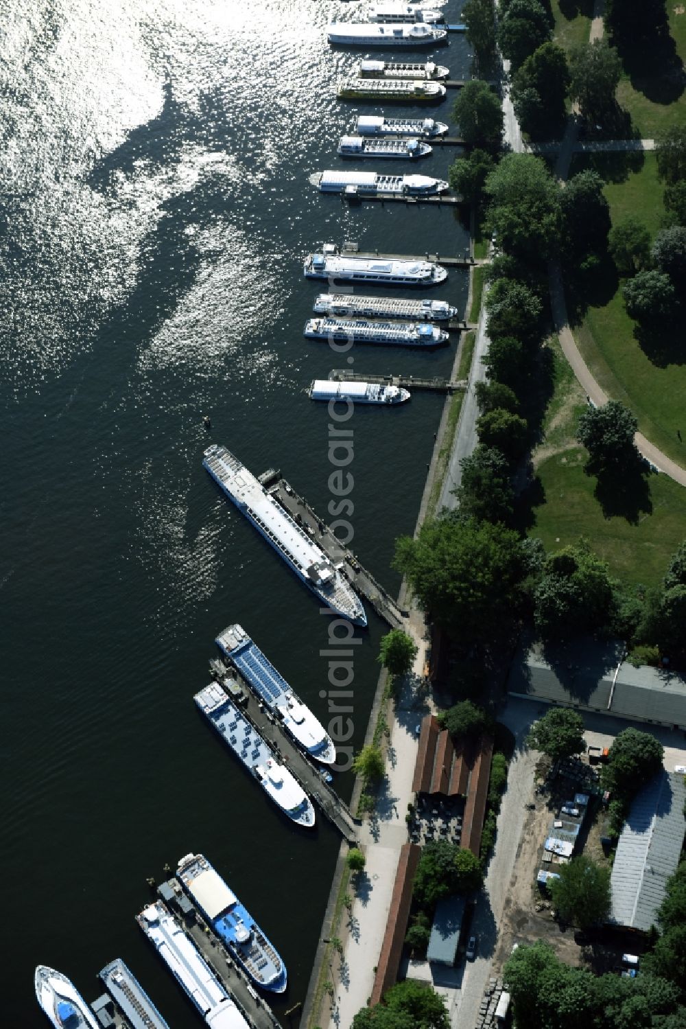 Aerial photograph Berlin - Passenger and passenger ship of the star and circle navigation GmbH at the port Puschkinallee Treptow in Berlin
