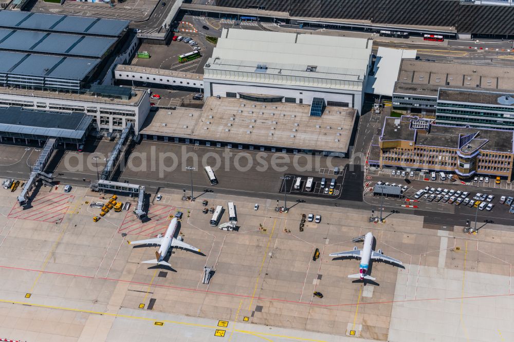 Filderstadt from above - Passenger airplanes in parking position - parking area at the airport Stuttgart in Filderstadt in the state Baden-Wuerttemberg, Germany