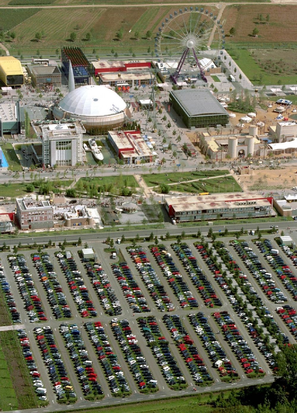 Hannover from the bird's eye view: Pavilion on the exhibition grounds of the World Expo 2000 in the open area at the Kaiserhof in Hannover in Lower Saxony