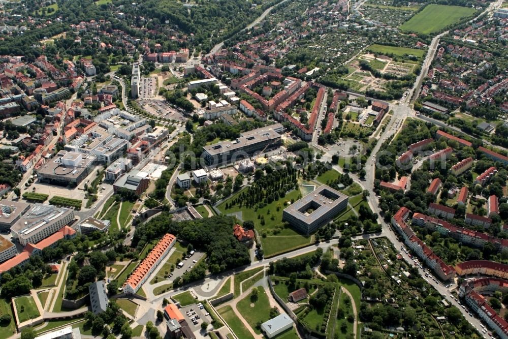Aerial image Erfurt - West of the old town of Erfurt in Thuringia, the Petersberg rises. How arrowheads protrude the attachment bastions of the Citadel Petersberg. On the Bastion Franz former war powder magazine can be seen. On Lauentor two modern court buildings were built with the Federal Labour Court and the District Court of Erfurt. Architect of the Federal Labour Court was Gesine Weinmiller