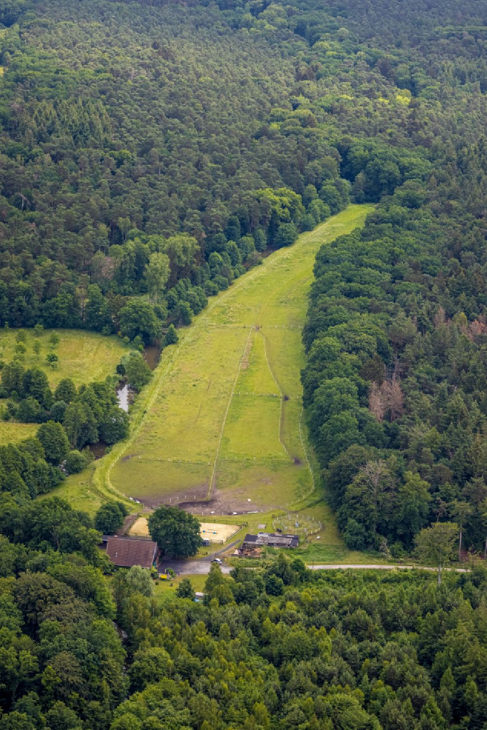 Aerial photograph Sythen - Horse paddock on the street Zum Linnert in Sythen in the state North Rhine-Westphalia, Germany