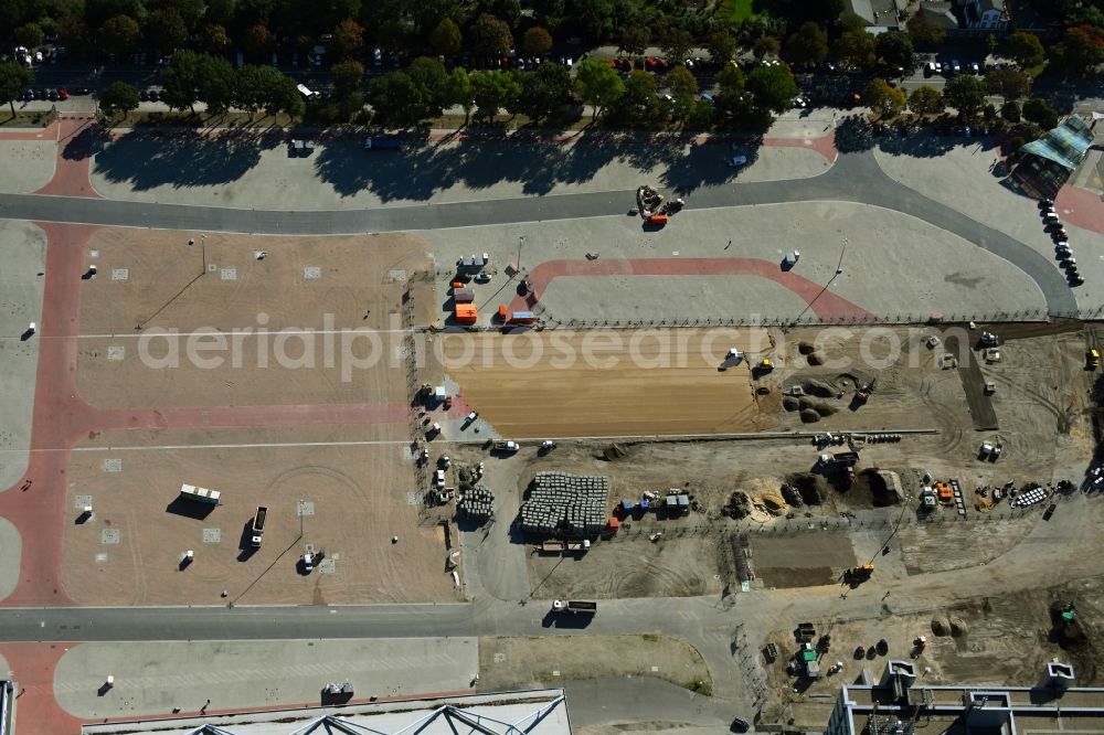 Hamburg from the bird's eye view: Construction site for laying paving stones as flooring on Heiligengeistfeld in the district Sankt Pauli in Hamburg, Germany