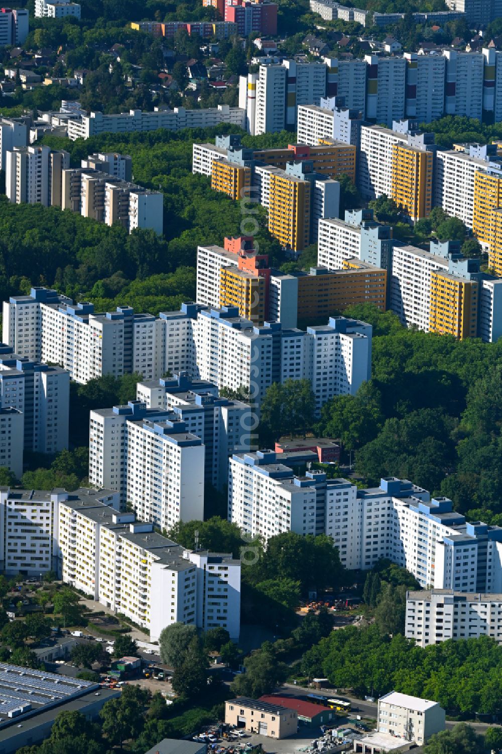 Aerial image Berlin - Skyscrapers in the residential area of industrially manufactured settlement on street Senftenberger Ring in the district Maerkisches Viertel in Berlin, Germany