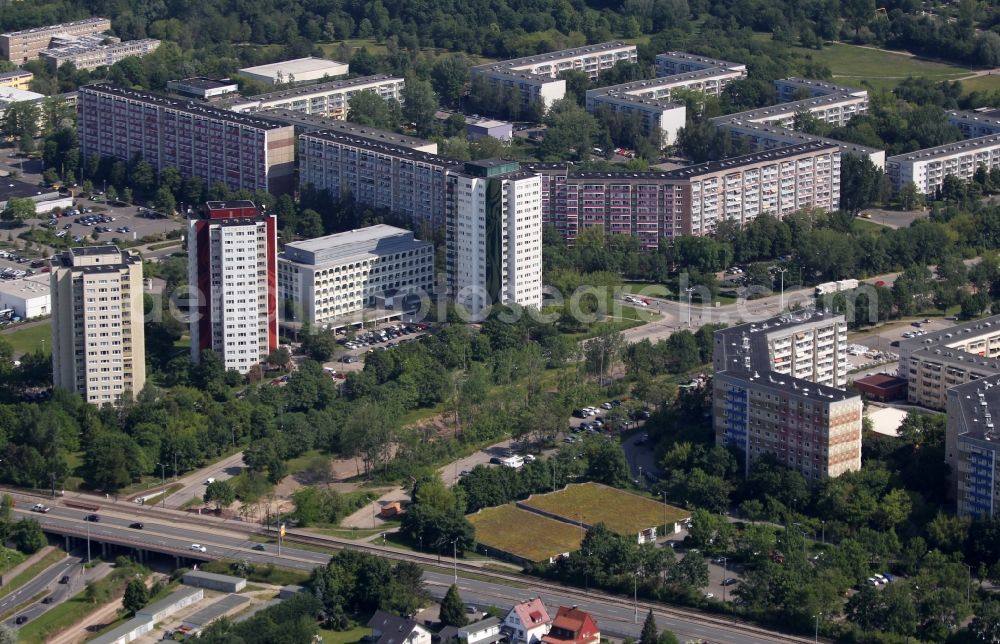 Aerial image Erfurt - Skyscrapers in the residential area of industrially manufactured settlement along the Strasse der Nationen in the district Moskauer Platz in Erfurt in the state Thuringia, Germany