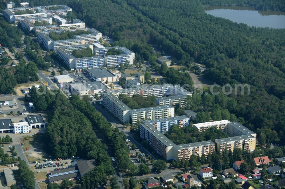 Strausberg from above - Residential estates in the residential area of industrially manufactured settlement Hegermuehle in Strausberg in the state of Brandenburg. The Hegermuehle part of the town is located in its South, surrounded by forest